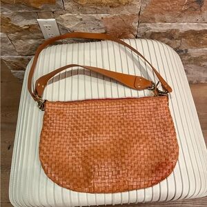 Clare V  Woven Leather Moyen Messenger Bag